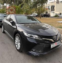 تۆیۆتا کامری